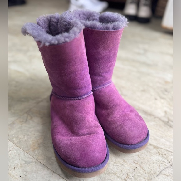 UGG Bailey Bow Boots Purple Twinface Sheepskin Size 8 Classic - Picture 10 of 12